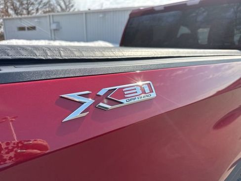 Used 2021 GMC Sierra 1500 Elevation image 13