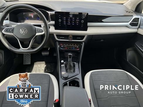 Used 2025 Volkswagen Taos SE image 30