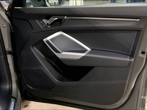 Used 2023 Audi Q3 2.0T Premium w/ Convenience Package image 24