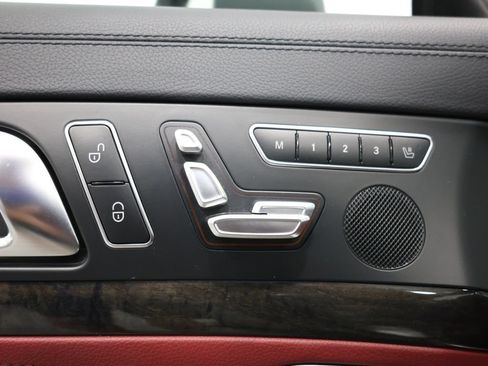 Used 2013 Mercedes-Benz SL 550 image 14