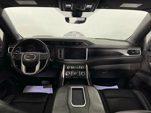 Used 2021 GMC Yukon XL Denali w/ Advanced Technology Package AWD/4WD image 11