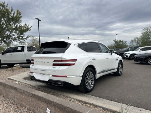 Used 2024 Genesis GV80 2.5T image 3