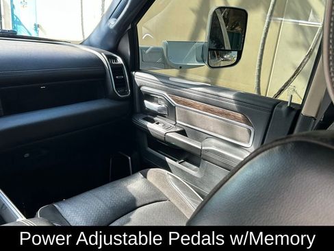 Used 2021 RAM 3500 Laramie image 11