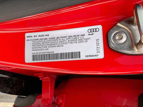 Used 2024 Audi RS e-tron GT w/ Carbon Performance Package AWD/4WD image 34