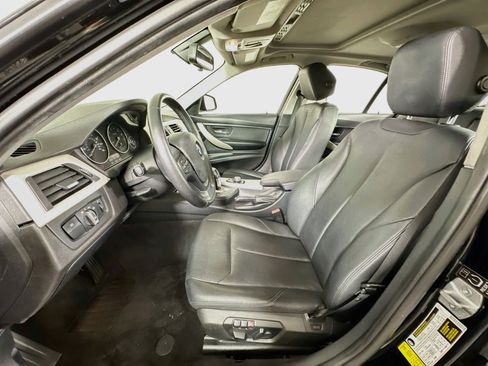 Used 2015 BMW 320i Sedan RWD image 13