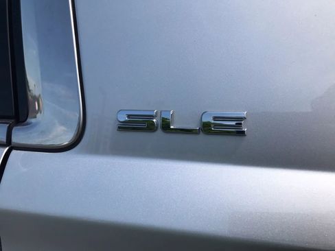 Used 2019 GMC Yukon XL SLE w/ SLE Value Package AWD/4WD image 39