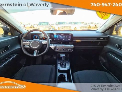 Used 2025 Hyundai Kona SE image 6