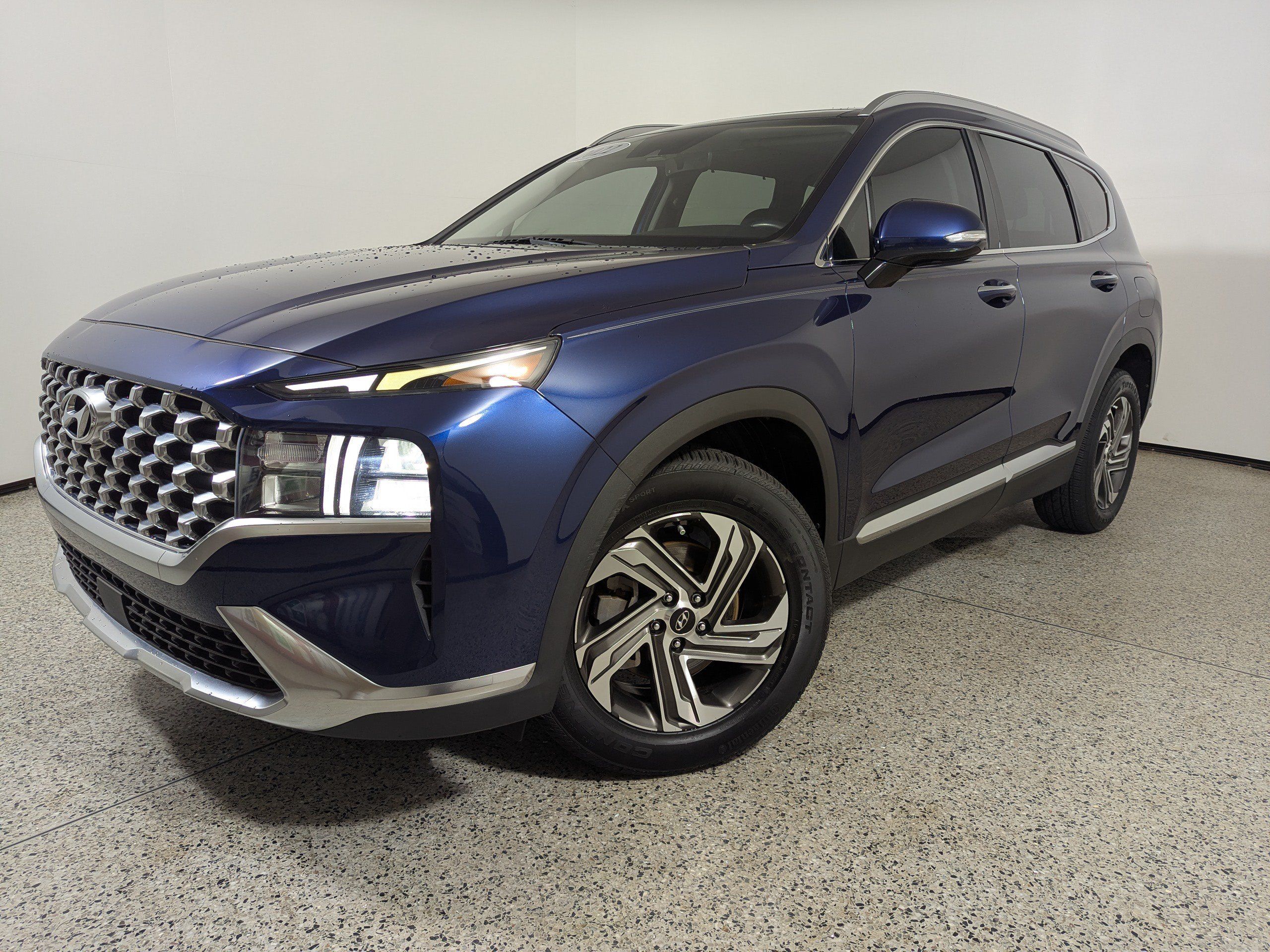 Used 2022 Hyundai Santa Fe SEL w/ Convenience + Premium Package FWD image 18
