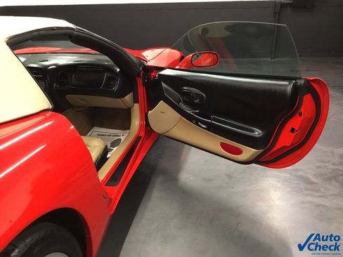 Used 1999 Chevrolet Corvette Convertible image 29