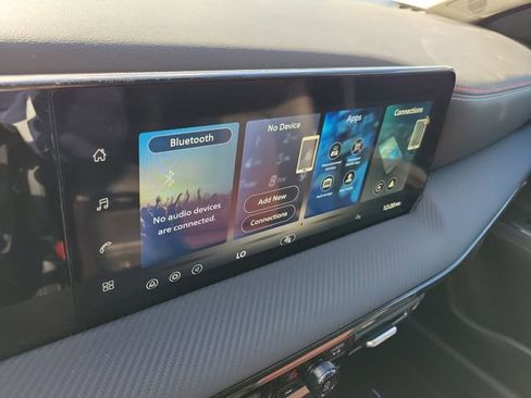 New 2026 Nissan Kicks SR image 15