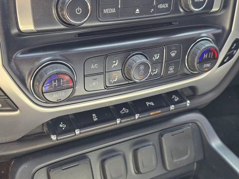 Used 2018 GMC Sierra 1500 SLT w/ SLT Premium Package AWD/4WD image 29