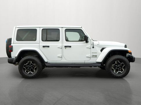 Used 2023 Jeep Wrangler Unlimited Sahara w/ Safety Group AWD/4WD image 8