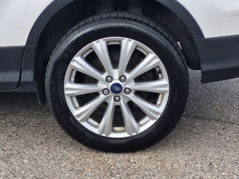 Used 2019 Ford Escape SEL AWD/4WD image 14