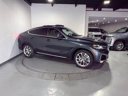 Used 2021 BMW X6 xDrive40i w/ Premium Package image 19
