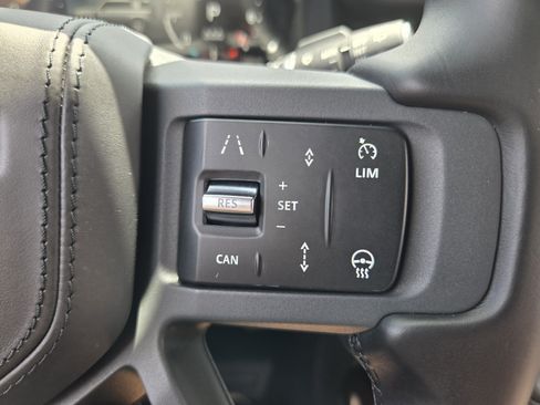 Used 2024 Land Rover Defender 110 X AWD/4WD image 27