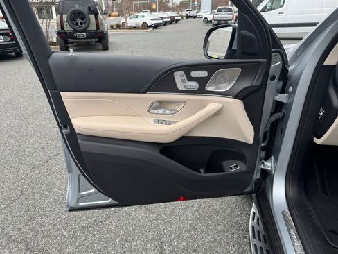 Used 2023 Mercedes-Benz GLE 450 4MATIC image 6