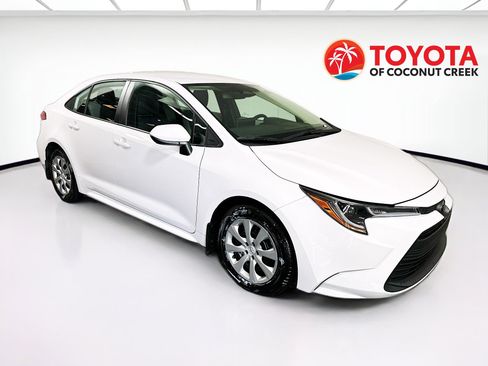 Used 2024 Toyota Corolla LE FWD image 1