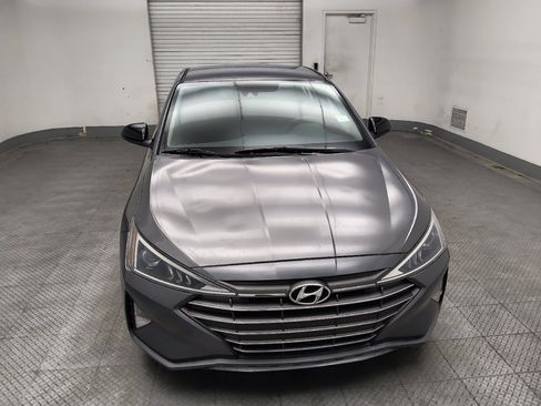 Used 2020 Hyundai Elantra SE w/ Cargo Package (C1) FWD image 14