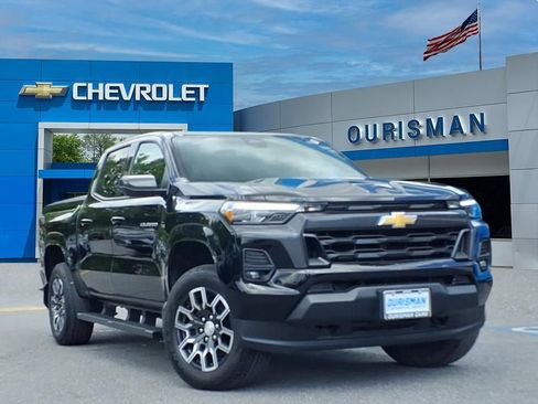Used 2024 Chevrolet Colorado LT w/ LT Convenience Package III AWD/4WD image 1