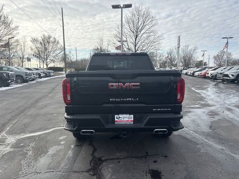 Used 2021 GMC Sierra 1500 Denali w/ Denali Ultimate Package image 8
