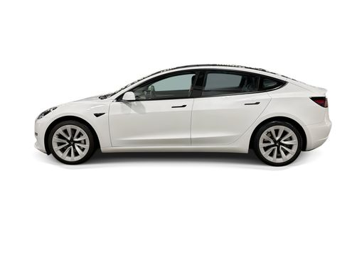 Certified 2023 Tesla Model 3 Standard Range RWD image 3