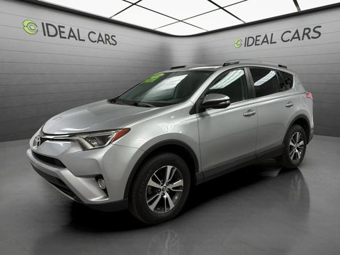 Used 2016 Toyota RAV4 XLE AWD/4WD image 1