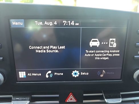 Used 2023 Hyundai Elantra SE FWD image 14