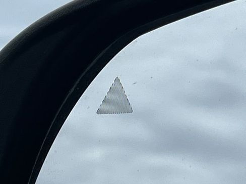 Used 2019 Jeep Cherokee High Altitude image 40