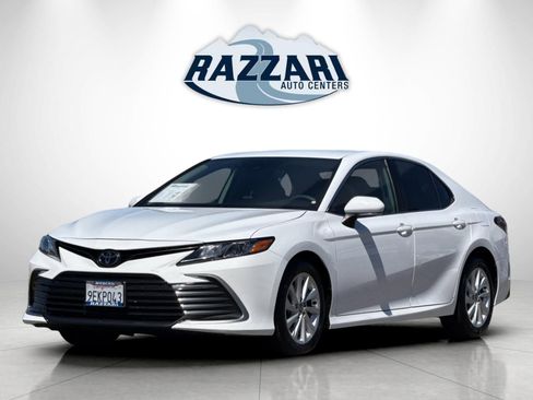 Used 2023 Toyota Camry LE FWD image 7