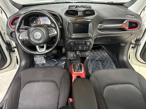 Used 2018 Jeep Renegade Trailhawk w/ Cold Weather Group II AWD/4WD image 2