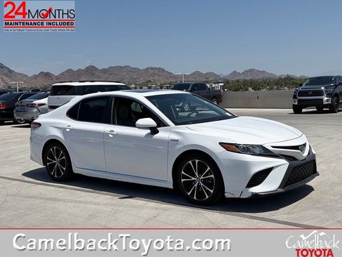 Used 2018 Toyota Camry SE w/ Audio Package FWD image 1