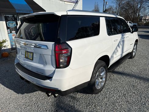 Used 2023 Chevrolet Suburban Premier image 5