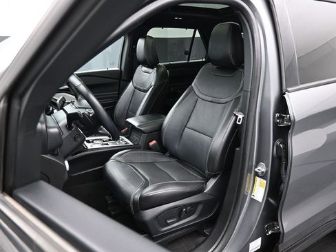 Used 2023 Ford Explorer ST w/ Equipment Group 401A image 9