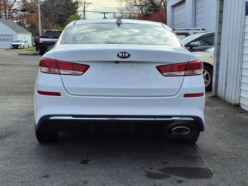 Used 2019 Kia Optima LX image 4