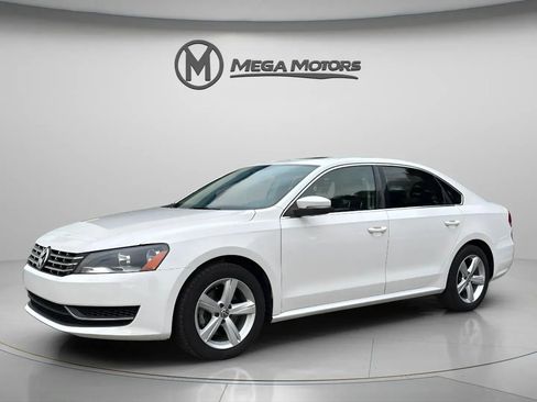 Used 2013 Volkswagen Passat TDI SE image 2