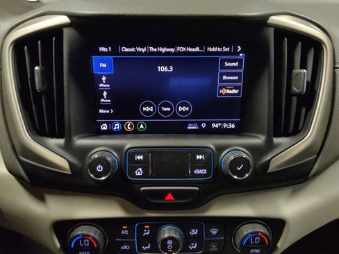 Used 2020 GMC Terrain Denali w/ Denali Premium Package FWD image 25
