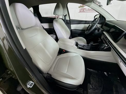Certified 2025 Hyundai Tucson SEL AWD/4WD image 32