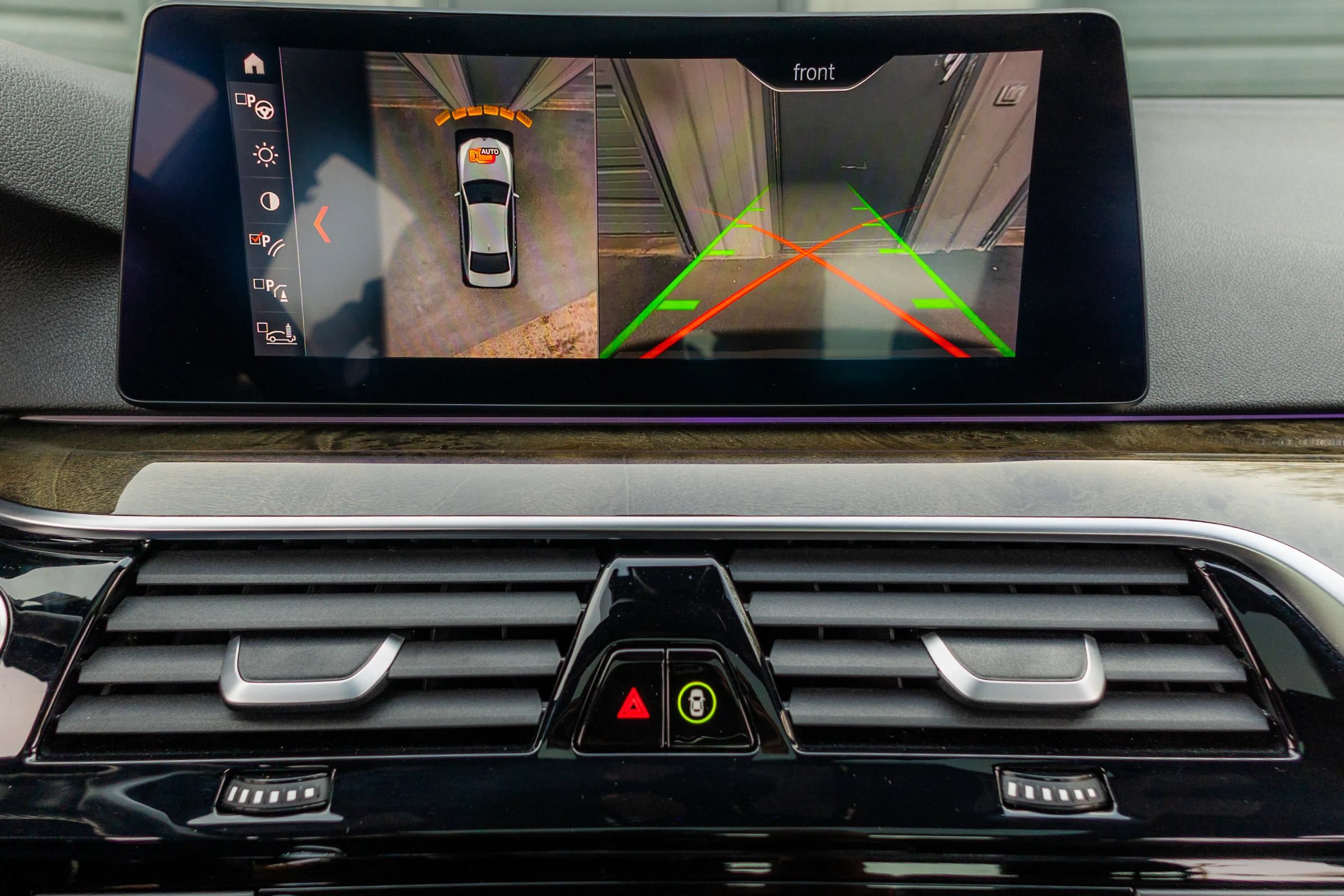 Used 2019 BMW 540i w/ Premium Package RWD image 21