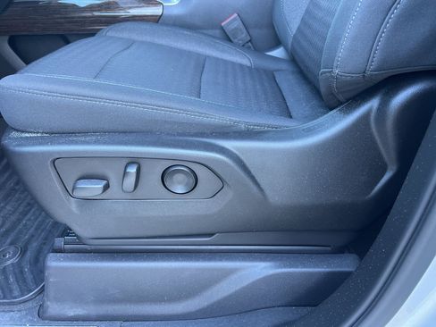 Used 2022 GMC Sierra 1500 Elevation image 14