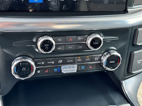 New 2025 Ford F150 Lariat w/ Equipment Group 502A High image 36