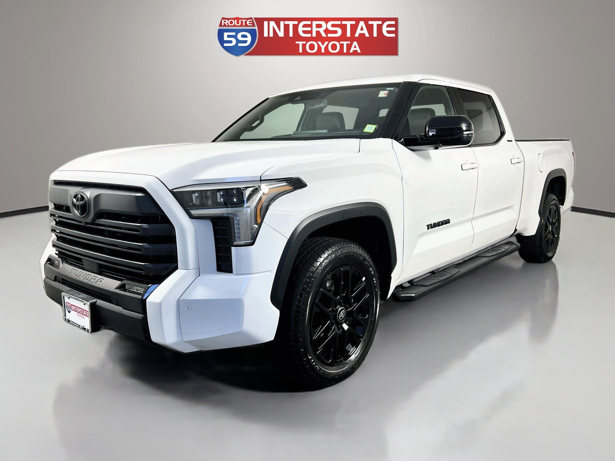 Used 2026 Toyota Tundra Limited AWD/4WD image 3