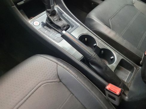 Used 2017 Volkswagen Passat 1.8T SE image 26