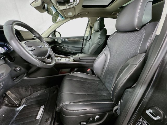 Used 2024 Genesis GV80 2.5T w/ Advanced Package AWD/4WD image 4