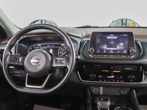 Used 2022 Nissan Rogue SV AWD/4WD image 17