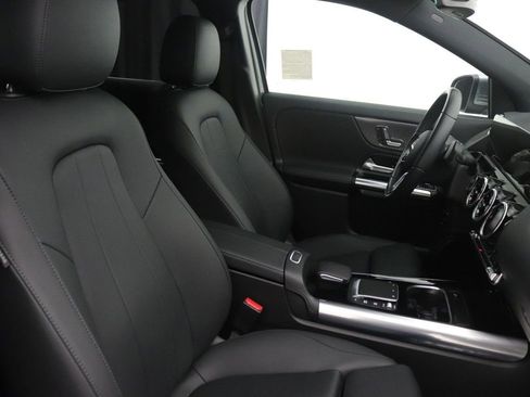 Certified 2023 Mercedes-Benz GLA 250 image 30