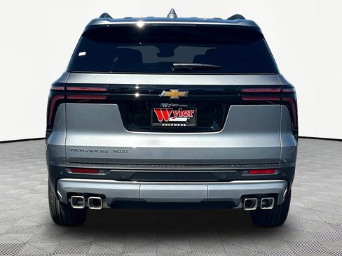 New 2026 Chevrolet Traverse LT w/ Driver Confidence Package AWD/4WD image 4