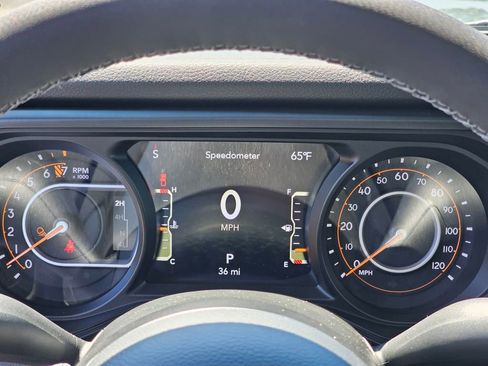 New 2025 Jeep Gladiator Willys image 21