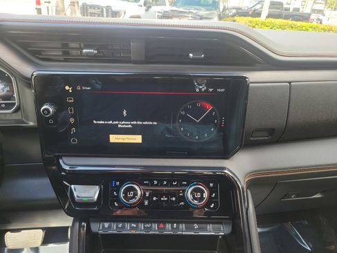 Used 2024 GMC Sierra 3500 AT4 w/ AT4 Premium Plus Package image 22