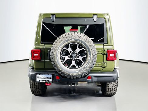 Used 2021 Jeep Wrangler Unlimited Rubicon w/ Uconnect 4C Nav & Sound Group AWD/4WD image 7
