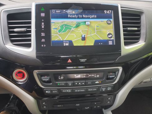 Used 2016 Honda Pilot Elite image 34